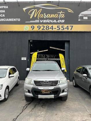 TOYOTA HILUX 2.7 SR 4X2 CD 16V FLEX 4P AUTOMÁTICO TOYOTA HILUX 2.7 SR 4X2 CD 16V FLEX 4P AUTOMÁTICO